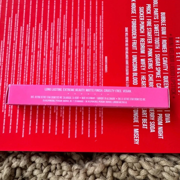 NWT JEFFREE STAR COSMETICS Velour Lip Liner - Dirty Money - 5 Available - Picture 10 of 10
